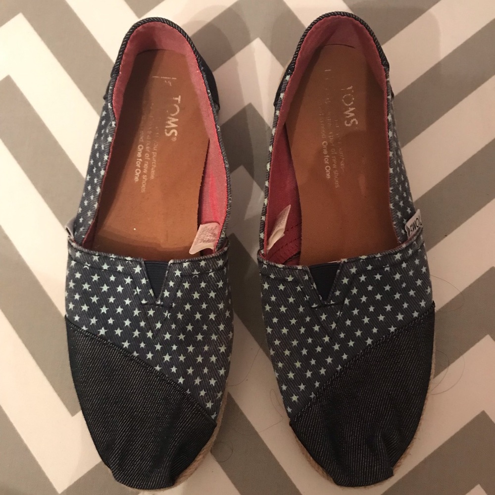 Toms Size 7.5